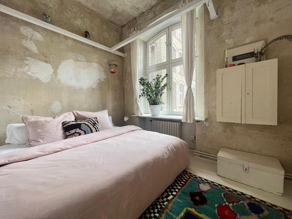 Artisanal Warehouse Conversion Lejlighed *